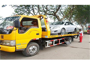 太阳宫附近24小时汽车拖车服务热线