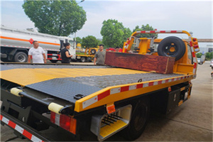 太阳宫附近拖车电话号码服务