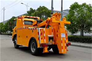 太阳宫高速路拖车费