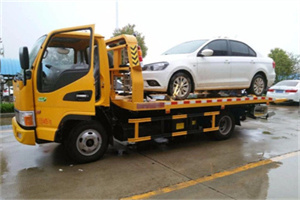 太阳宫附近拖车救援24小时服务热线